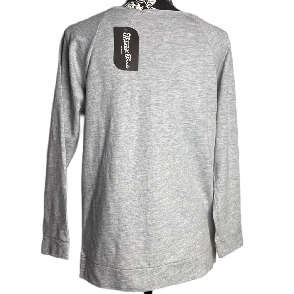 NWT Thread Tank Designs Gray Graphic Long Sleeve Sweatshirt Caffeine Queen print - Picture 3 of 8
